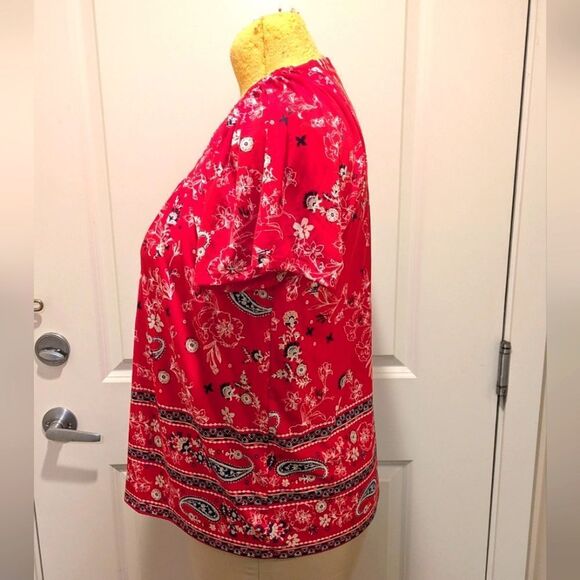 EUC Style & Co 1X Red Floral Paisley Top with Pleated Statement Neckline - Picture 4 of 9